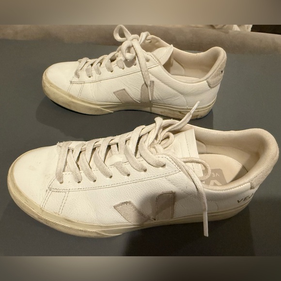 Veja Campo Leather Sneakers Size 39/ US 8 in White Natural Suede - Picture 5 of 11